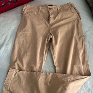 men’s khakis